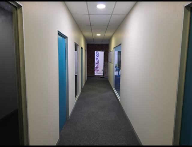 677M² WAREHOUSE TO LET IN COSMO BUSINESS PARK